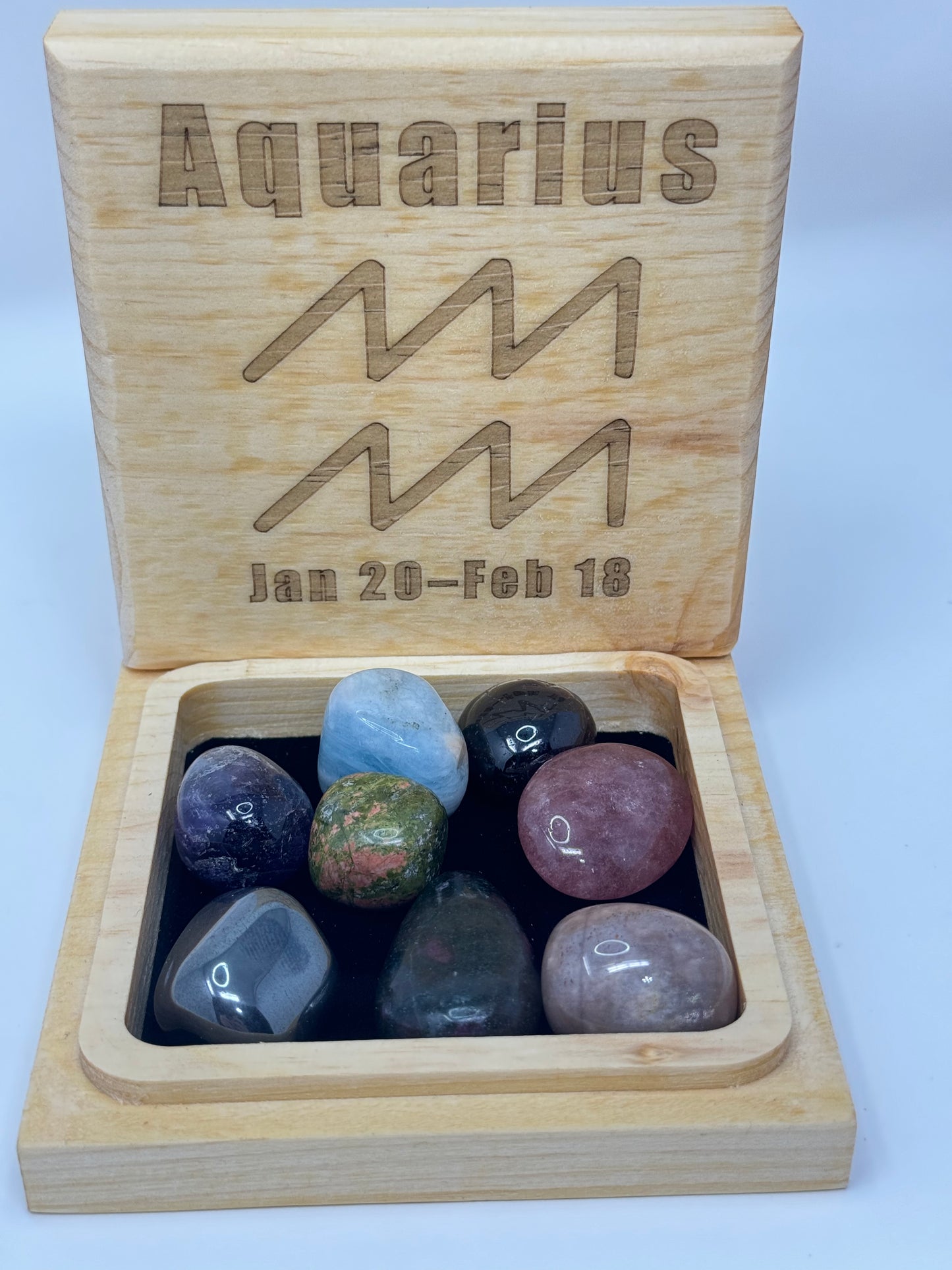 Natural Wood Zodiac Box Aquarius