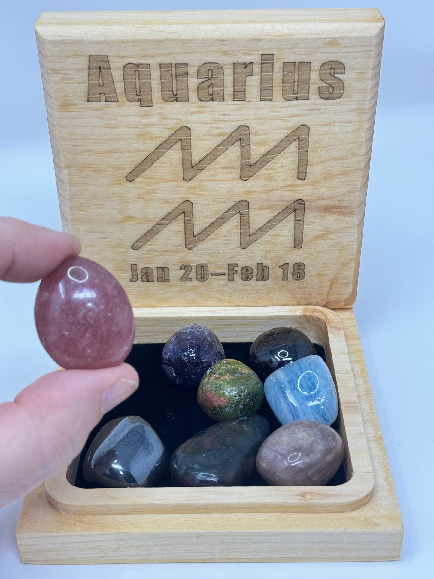 Natural Wood Zodiac Box Aquarius