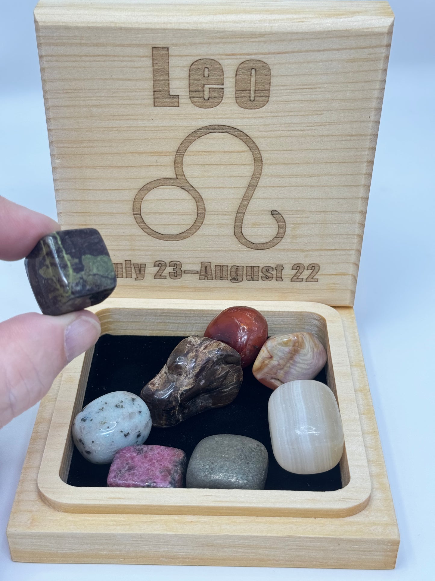 Natural Wood Zodiac Box Leo