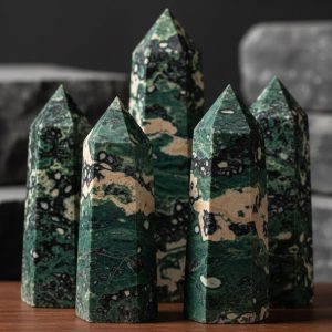 Kiwi Jasper Towers